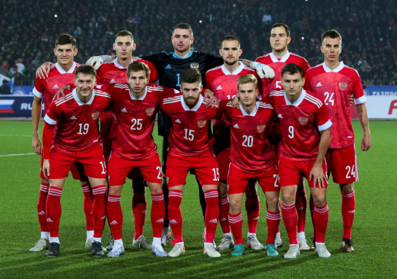 俄罗斯在欧洲杯: 挑战与机遇